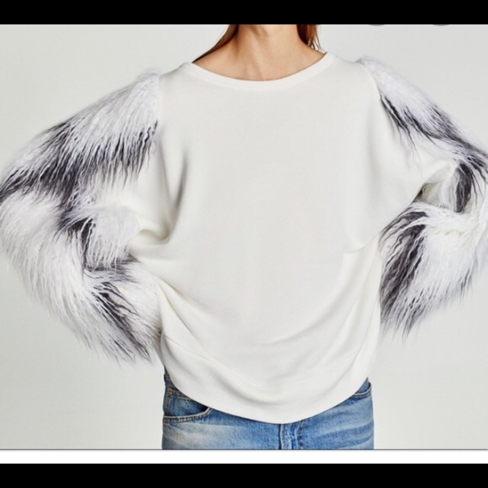 Zara white and black label size medium faux fur